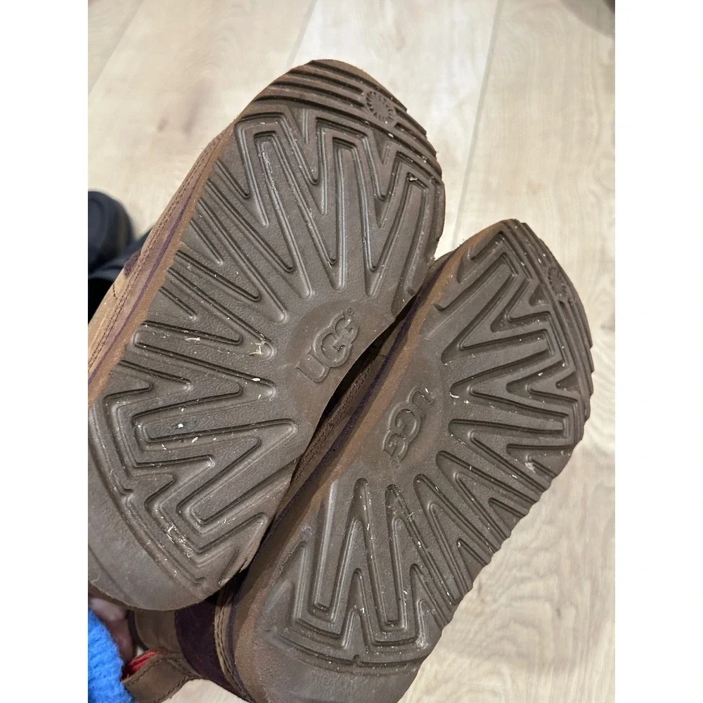 UGG Kids Neumel Waterproof Leather Boots Grizzly Brown 1017320K Size 3